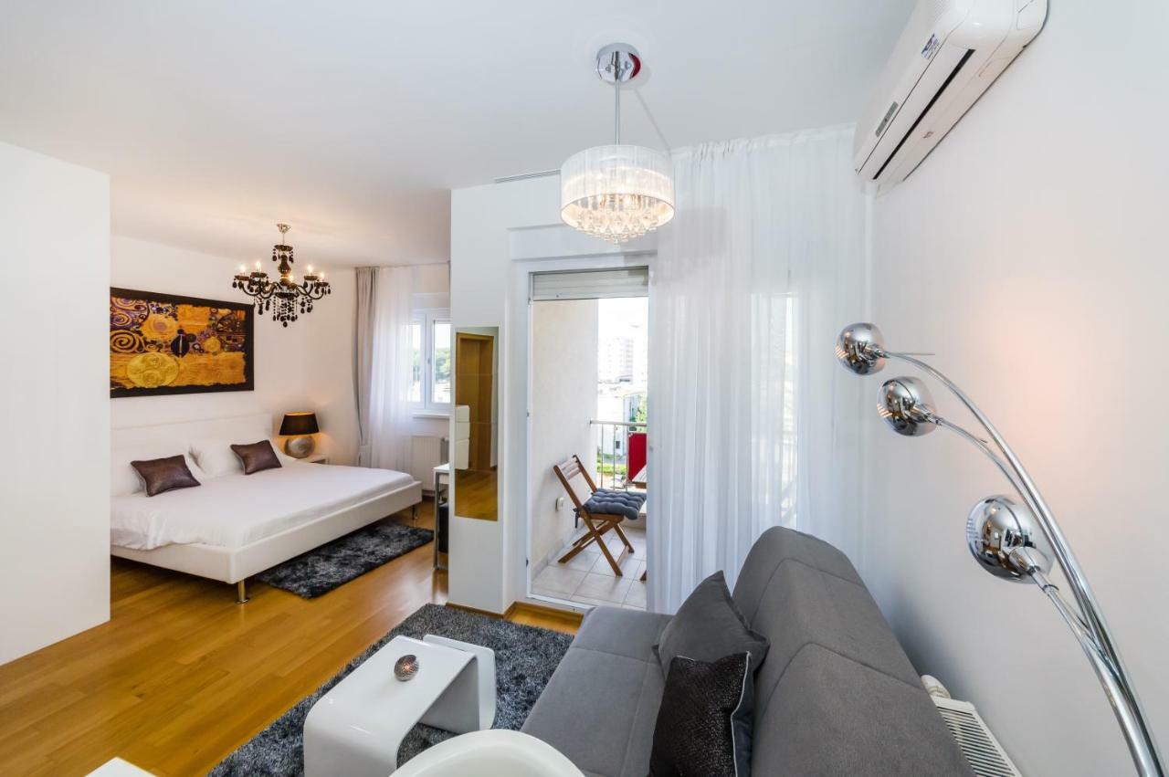 Studio Apartment K & K With Free Garage Задар Екстер'єр фото