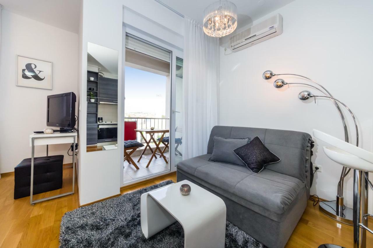Studio Apartment K & K With Free Garage Задар Екстер'єр фото