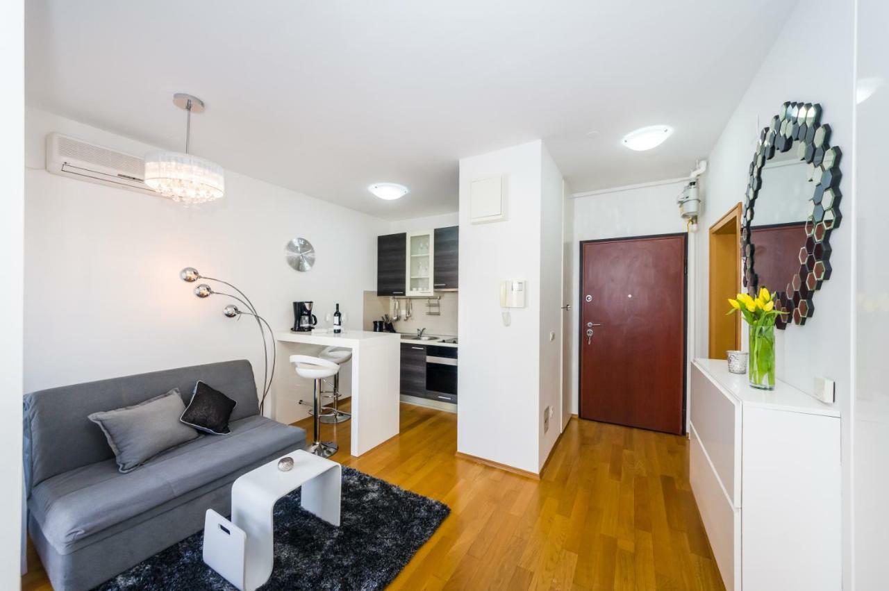 Studio Apartment K & K With Free Garage Задар Екстер'єр фото