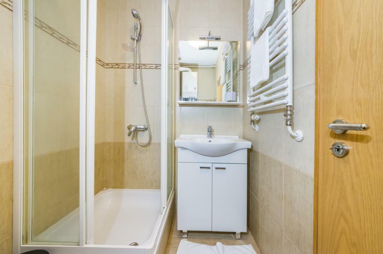 Studio Apartment K & K With Free Garage Задар Екстер'єр фото